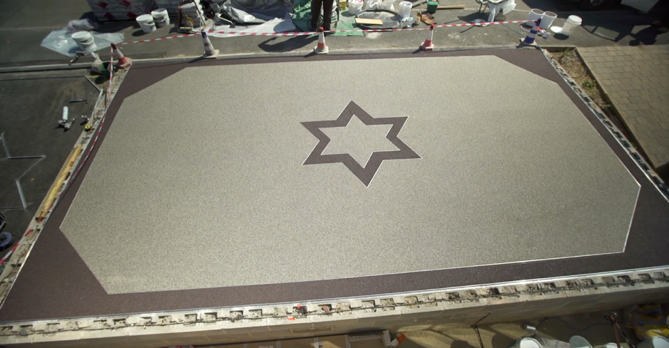 Silver resin driveway